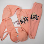 Βρεφικό σετάκι "Μπλούζα-Φόρμα-Ζακέτα-Τσάντα"