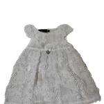 Βρεφικό Λευκό Φόρεμα με Ανάγλυφα Λουλούδια – Κομψότητα σε Λευκό