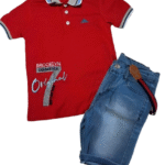 Σετ με κόκκινη μπλούζα πόλο & τζιν βερμούδα